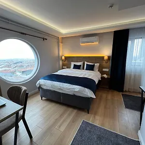 Hotel The Blue